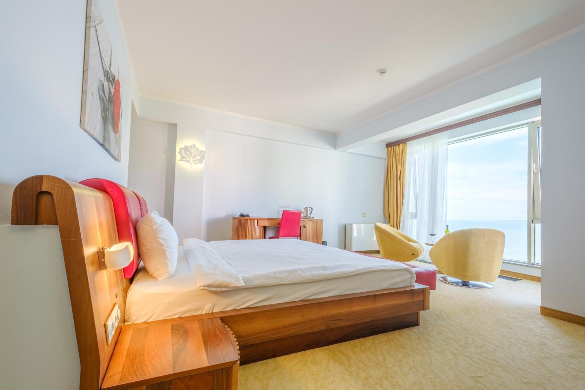 Castello Mare All Inclusive Resort Μπατούμι Εξωτερικό φωτογραφία