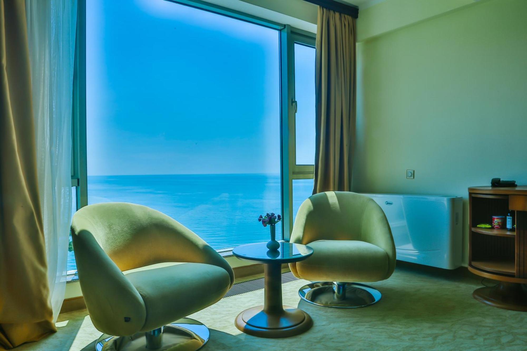Castello Mare All Inclusive Resort Μπατούμι Εξωτερικό φωτογραφία