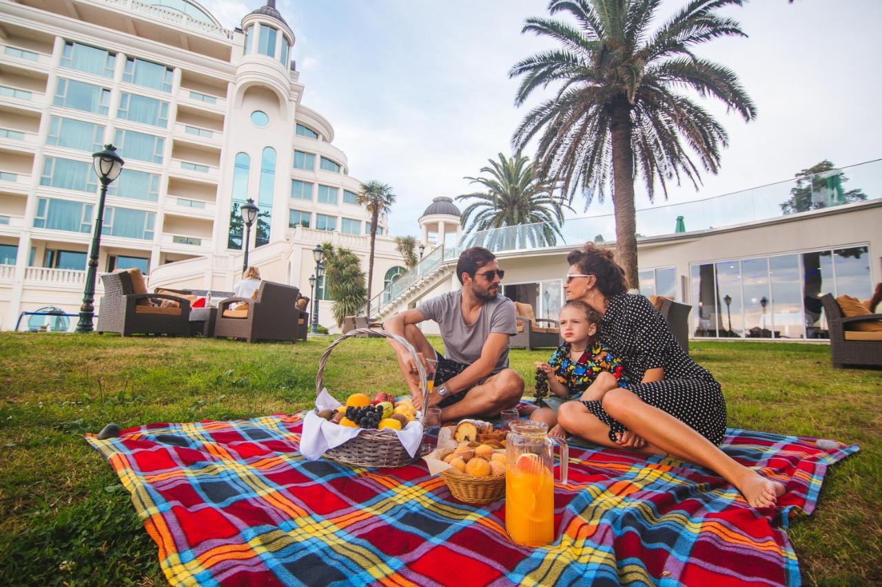 Castello Mare All Inclusive Resort Μπατούμι Εξωτερικό φωτογραφία